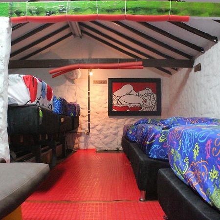 Mila Hostel Medellin Luaran gambar