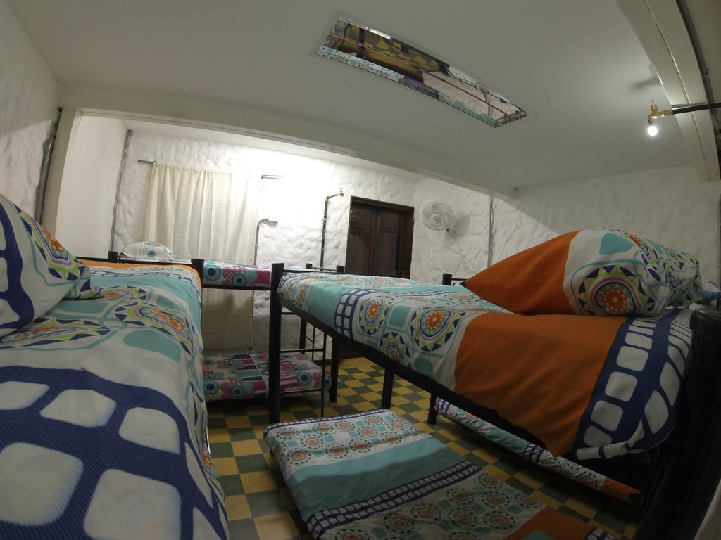 Mila Hostel Medellin Luaran gambar