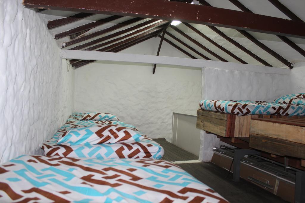 Mila Hostel Medellin Luaran gambar