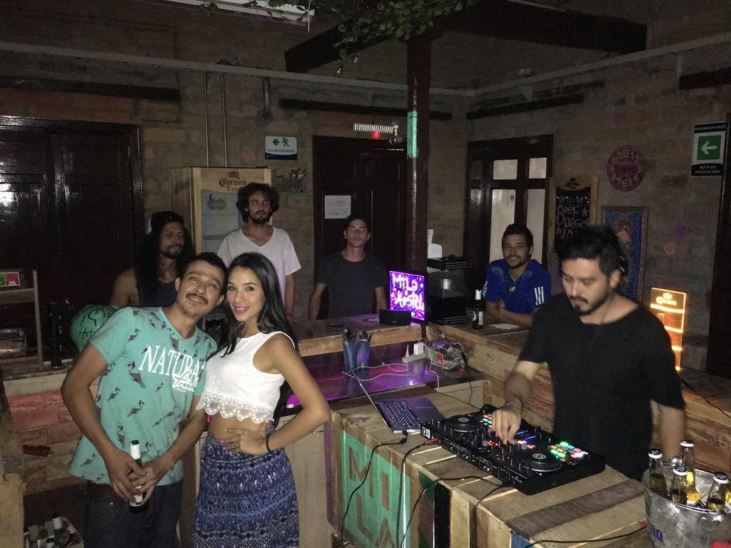 Mila Hostel Medellin Luaran gambar