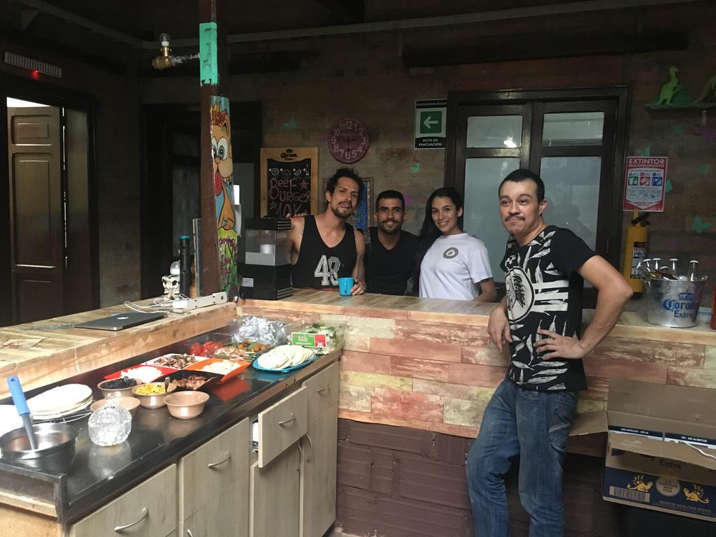 Mila Hostel Medellin Luaran gambar