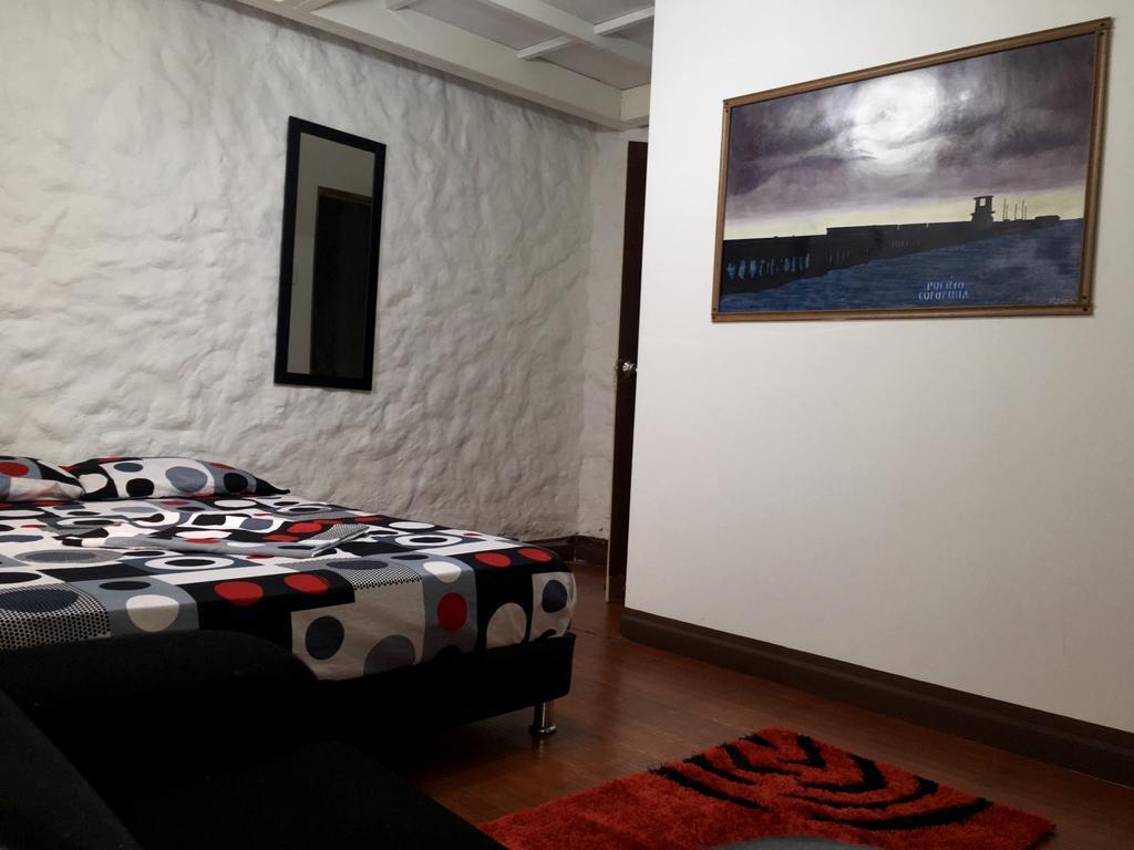 Mila Hostel Medellin Luaran gambar